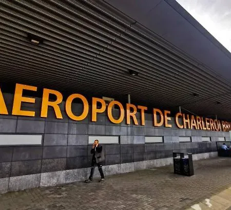 Station 64 B1 Charleroi-airport Сasa de vacaciones